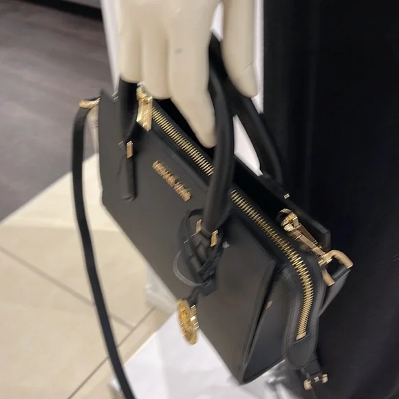 Michael Kors Sheila Small Center Zip Satchel Shoulder Crossbody Bag Non Leather - Picture 15 of 16